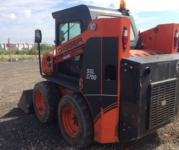 погрузчик Digger SSL5700