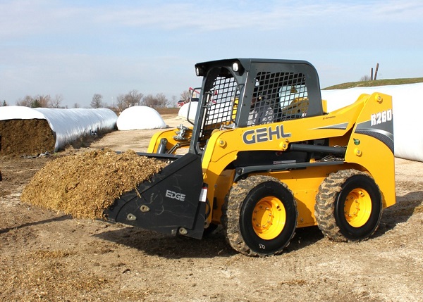 погрузчик Gehl R260